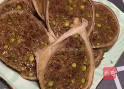 Illustration of how to make pork belly with meat embedded in it 5