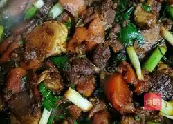 Braised lamb chops with carrots, green garlic and garlic Illustration of how to do it 12