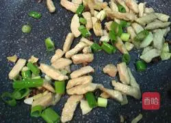 Illustration of how to make fried zucchini and meat 6