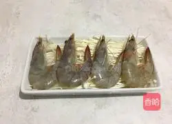 Illustration of how to make steamed shrimp with enoki mushrooms 5