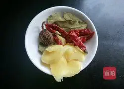 Illustration of how to make carrot stewed mutton 8