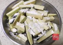 Illustration of how to cook eggplant with minced meat and mushrooms 3