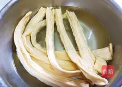 Illustration of how to make fried yuba with eggs 2
