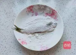 Illustration of how to make fried green lingzi fish 7