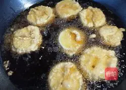 #Hebei cuisine# Fried eggplant box recipe illustration 11