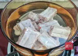 Illustration of how to make braised pork ribs with taro 5