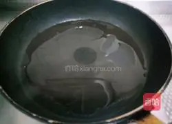 Illustration of how to fry shrimps with crushed black pepper 5