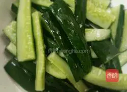 Sweet and sour cucumber strips Illustration of how to do it 3