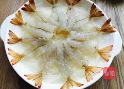 Illustration of steamed shrimps with garlic vermicelli 4