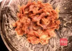 Illustration of how to make fried beef with tomatoes 1