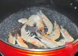 Illustration of how to make shrimps in abalone sauce 5