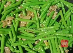 Illustration of Beef and Bean Bento 11