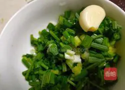 Illustration of how to make fried duck blood with shrimps 4