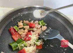 Illustration of how to make garlic chicken legs 8