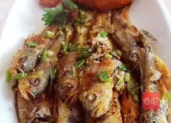 Illustration of how to make fried (grilled) small yellow croaker 8