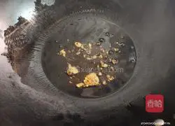 Soybean braised pig's trotters recipe 5