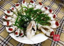 Illustration of how to make peacock fish with open tail 8