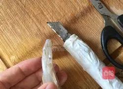 Illustration of braised prawns in oil 3