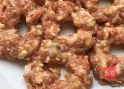 Illustration of how to make steamed quail eggs with minced meat 10