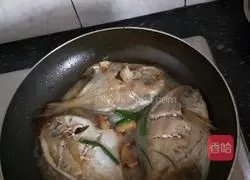 Illustration of braised pomfret 6