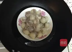 Illustration of how to make lychee shrimp balls 3