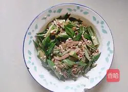 Illustration of how to make fried meat with okra 4