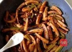 Illustration of how to make spicy squid shreds 9