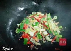 Illustration of how to make radish braised pork ribs 3