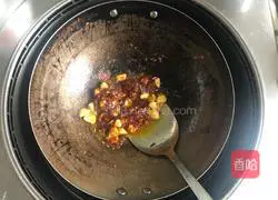 Illustration of Spicy Swimming Crab Stir-fried Rice Cake 7