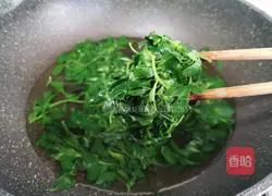 Alfalfa scrambled eggs recipe illustration 1