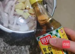 Illustration of braised chicken feet 3