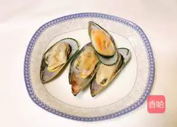 Cheese Baked Mussels Recipe Illustration 1