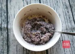 Illustration of how to make homemade shrimp crackers 8