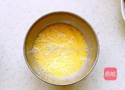 Illustration of how to make spinach and scrambled eggs 4