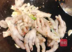 Illustration of braised chicken feet 5
