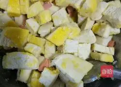 Illustration of how to make fried tomatoes and eggplants with fried buns 2