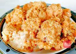 Illustration of how to make steamed pork ribs with yam and lotus root powder 11