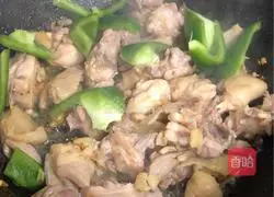 Illustration of how to make pineapple fried chicken 6