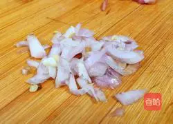 Illustration of how to make fried hot peppers with dried tofu 3