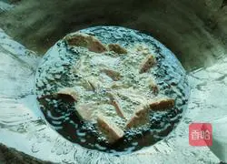 Illustration of how to make fried beef tendon balls 3