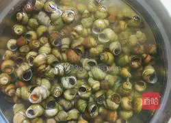 Illustration of how to make spicy snails 1
