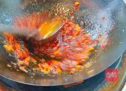 Illustration of how to make dry roasted fish 10