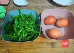 Illustration of how to make leeks and eggs 1