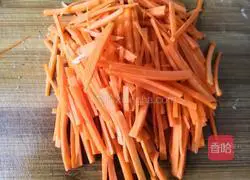 Illustration of how to make fish-flavored shredded pork 3