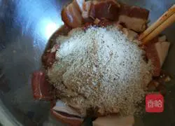 Illustration of how to make Sichuan Spicy Rice Steamed Pork 6