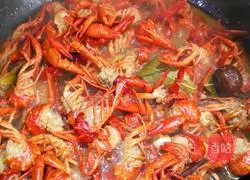 Illustration of how to make spicy crayfish 12