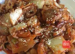 Illustration of Stir-fried Pork Belly with Spicy Cabbage 6