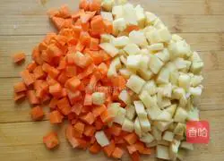 Illustration of how to make minced meat sandwich 4