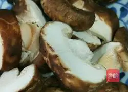 Beer Mushroom Chicken Recipe Illustration 4