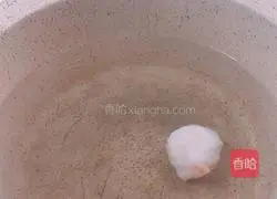 Illustration of how to make fresh and tender squid balls for baby food supplement 6